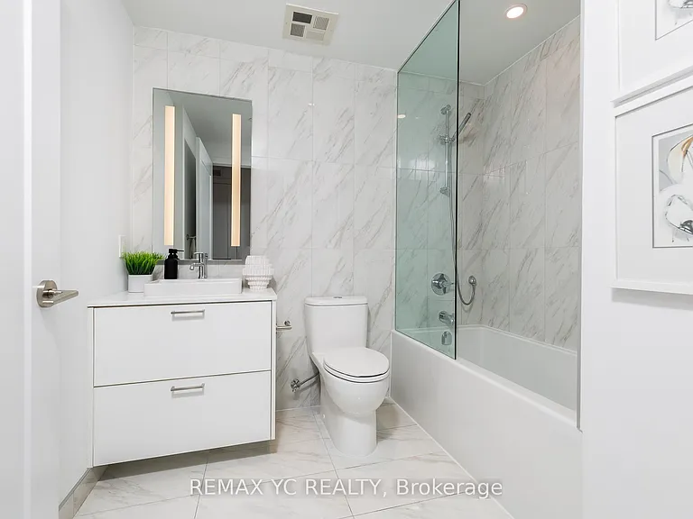 470 Front St W #1612 — Photo 17
