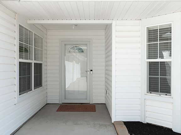 4th image of 5117 W Preakness Ct