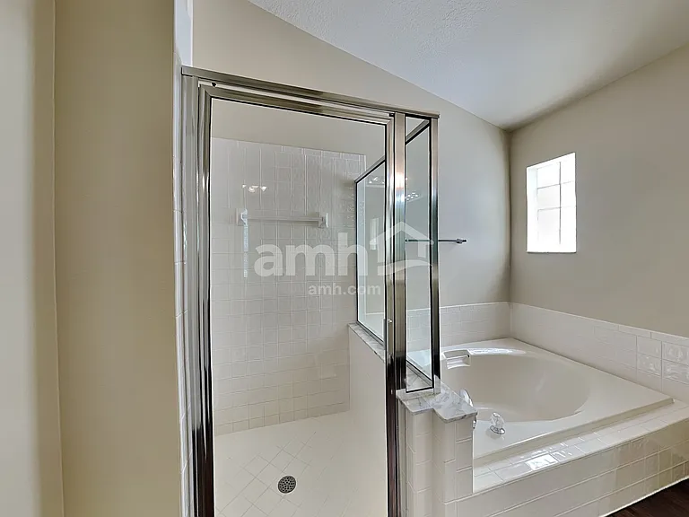11803 Easthampton Dr — Photo 11