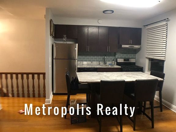 2nd image of 2529 33rd St #2
