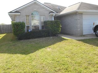 3706 Meadow View Dr, College Station, TX 77845
