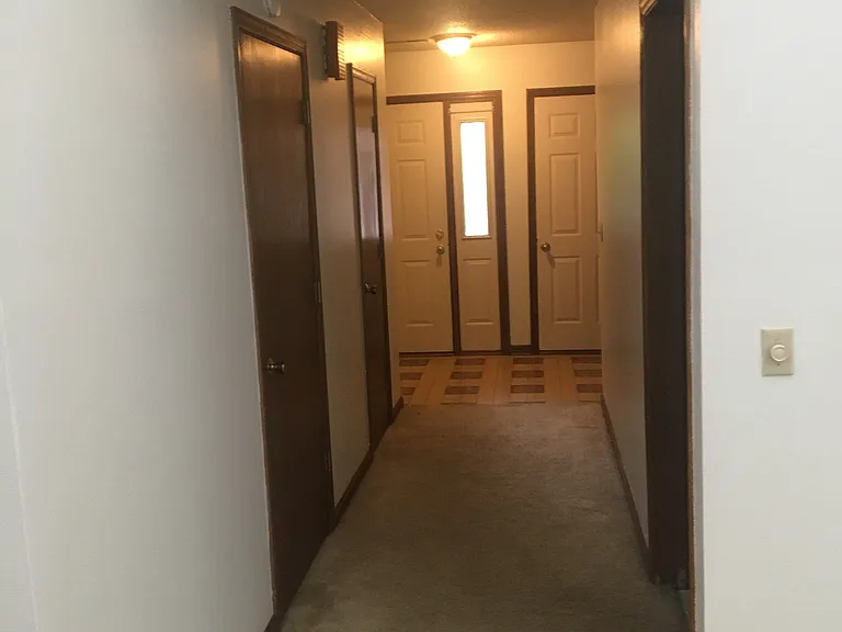 2135-2137 Versailles Village Pl — Photo 24