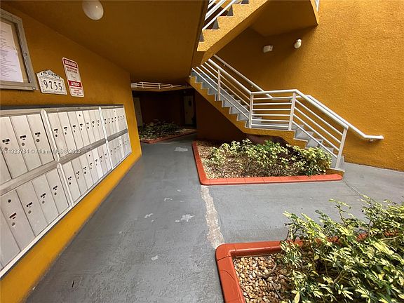 4th image of 9735 Fontainebleau Blvd #G102