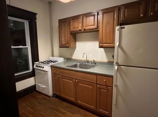 Warriner Ave, Springfield, MA 01108