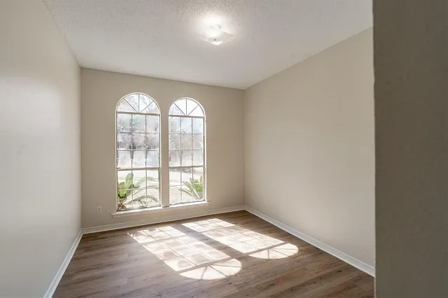6762 Biltmore Ct — Photo 21