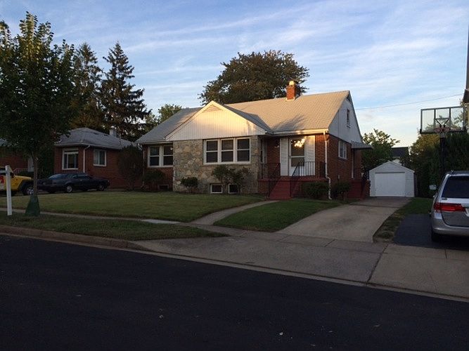 1st image of 617 N Illinois St