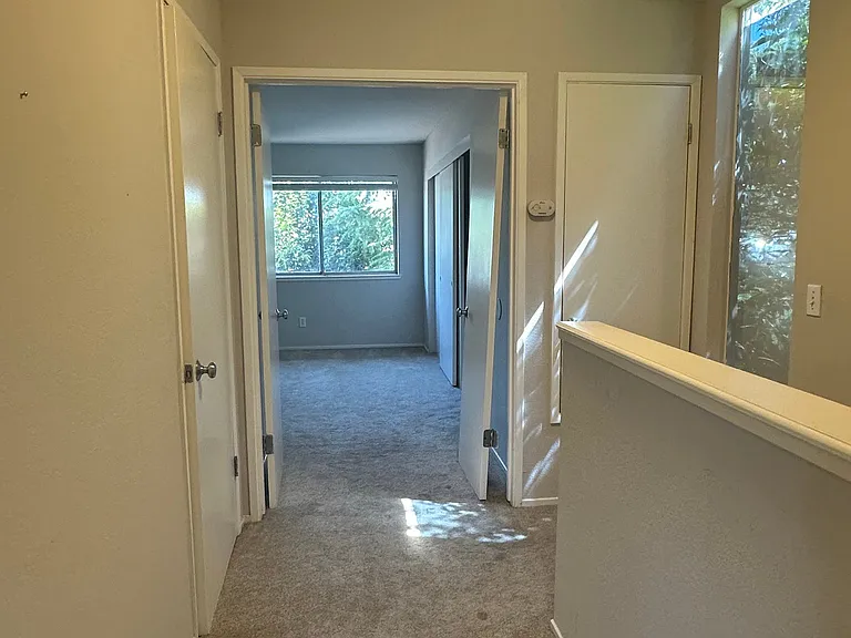 362 Tabor Ave — Photo 18