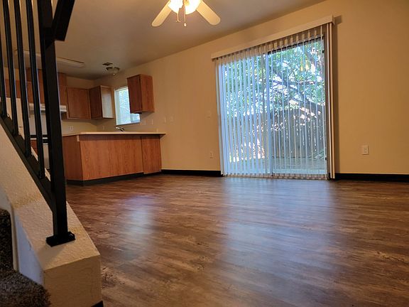 4th image of 805-807 Cally Ct #805/3