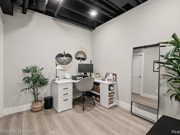 402 N Alexander Ave — Photo 27