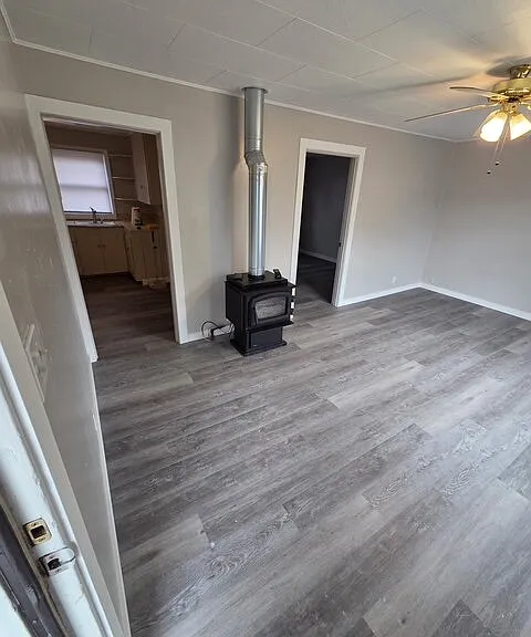 345 NE 6th St #4 — Photo 1