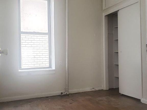2nd image of 140 E 17th St APT 1B
