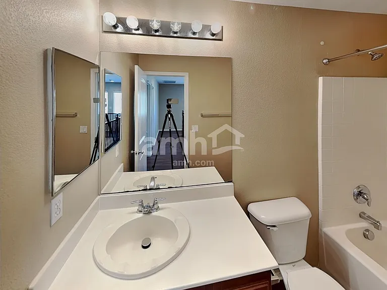 5516 Stelle Amore St — Photo 15