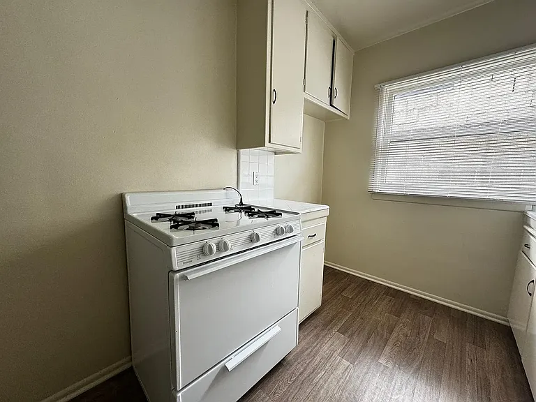 4839 W Slauson Ave — Photo 21