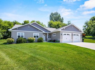 731 Chester Ct, Ripon, WI 54971