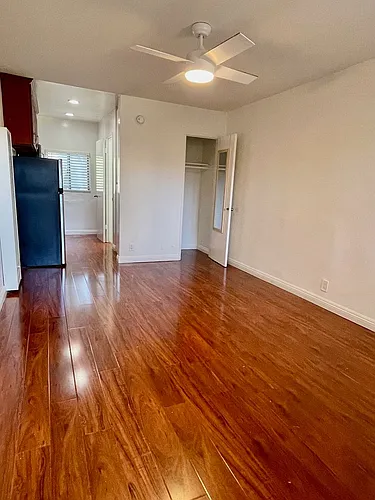 11511 Rochester Ave Photo 1