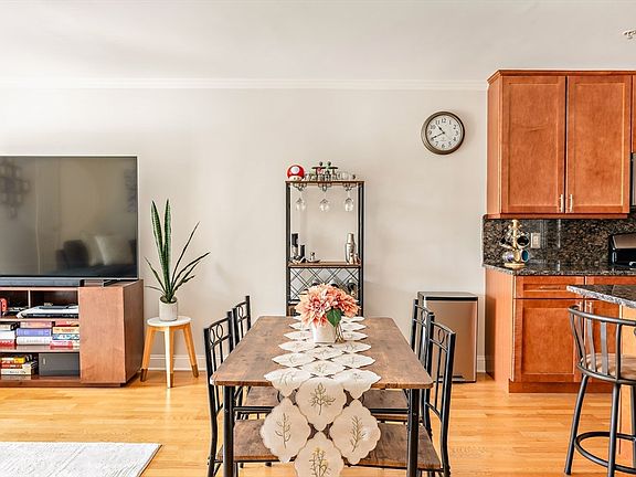 4th image of 179 Park St Unit 404