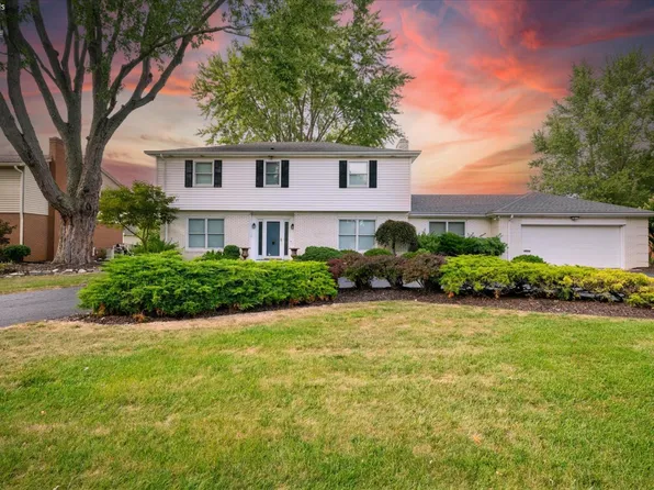 164 Church Hill Dr, Findlay, OH 45840