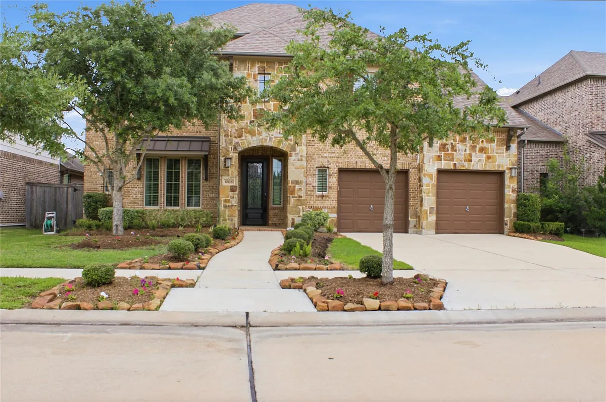 Building Photo - 10115 Cypress Path