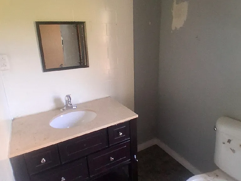 428 S Central St — Photo 4