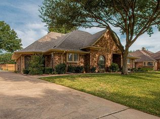 2837 Bremen Dr, Hurst, TX 76054