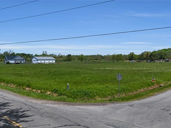 3rd image of Lincoln Avenue Ext