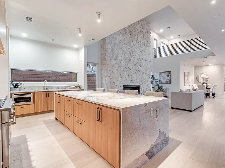 3821 Beechwood Ln — Photo 9
