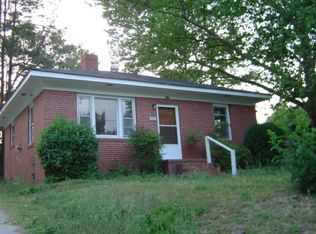 906 Crawford St S, Wilson, NC 27893