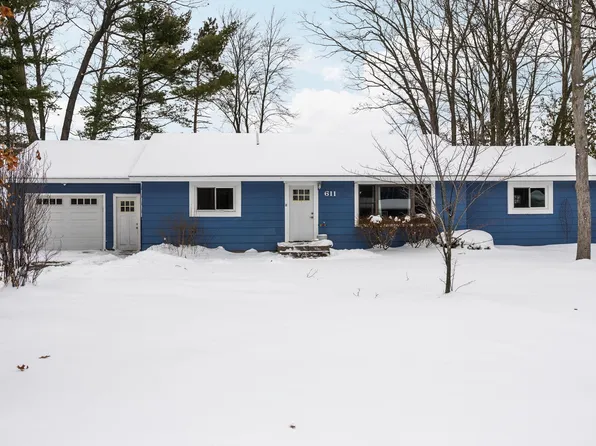 611 George St, Traverse City, MI 49686