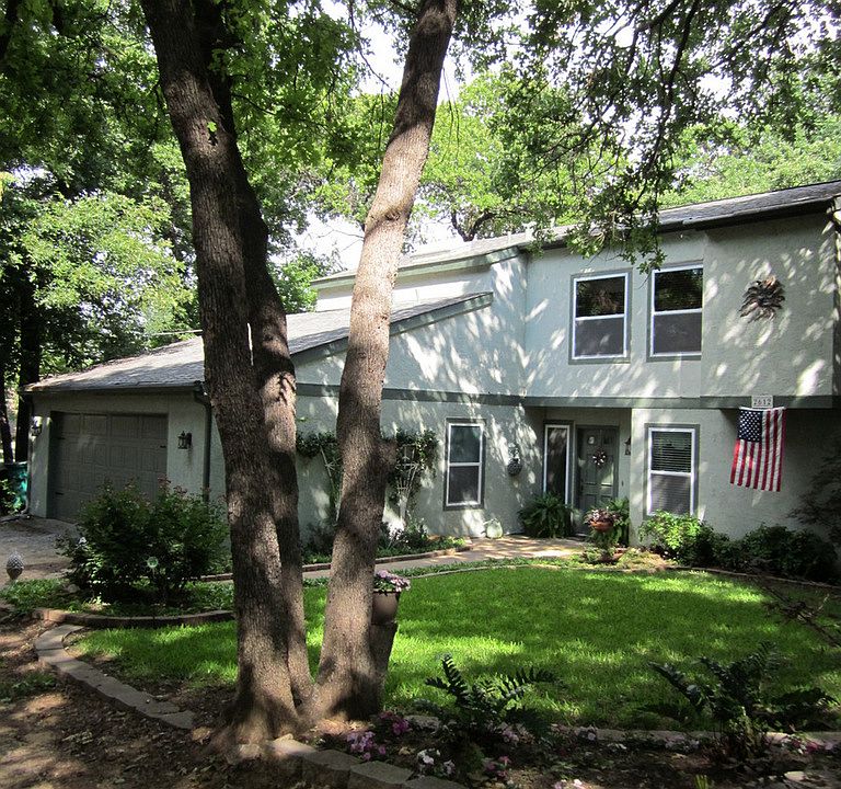 2nd image of 2612 Green Tree Ln