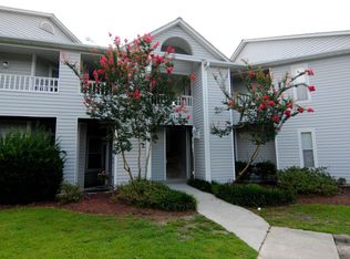 4111-4111 Breezewood Dr #F, Wilmington, NC 28412