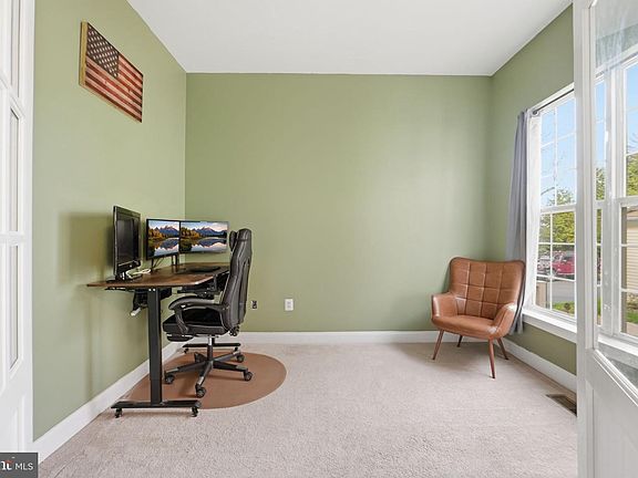 4th image of 513 Gentlewood Sq