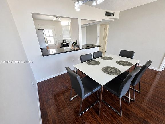 5th image of 2859 Leonard Dr APT G509