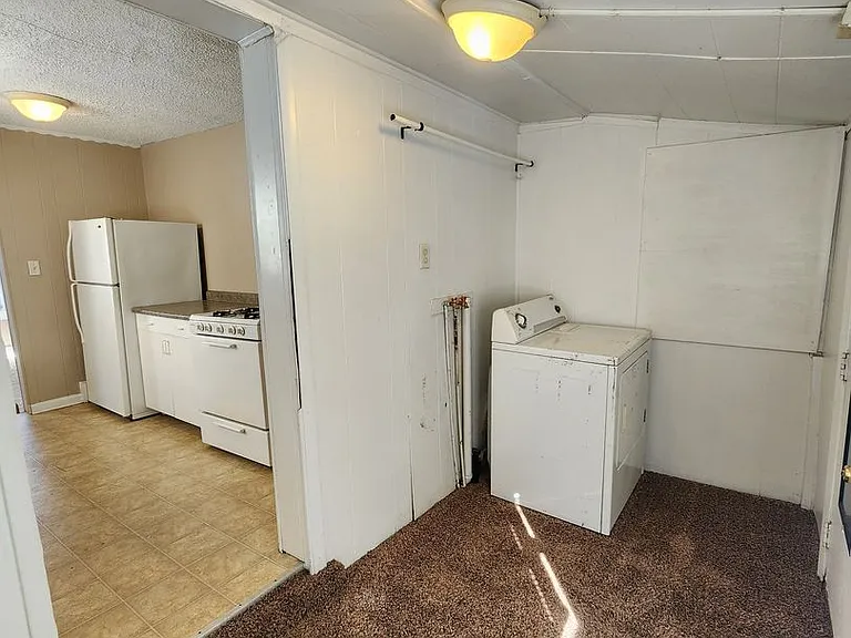1308 Emma Ave — Photo 16