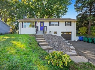 950 22nd Ave NW, New Brighton, MN 55112