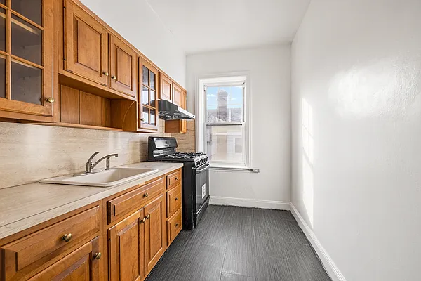 Rented by Compass | media 9