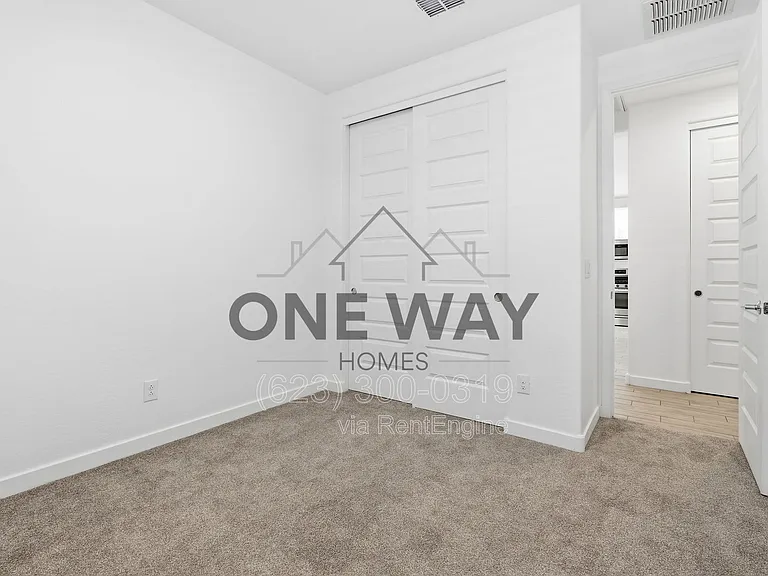 2962 E Mohave Ln — Photo 23