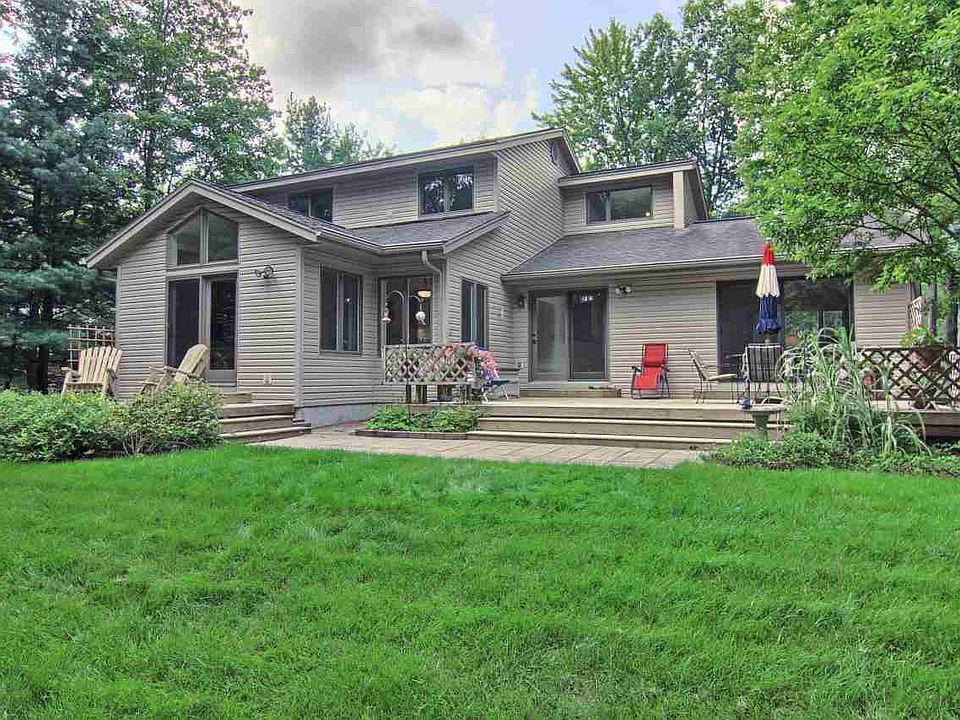 2nd image of 3409 Holiday View Dr