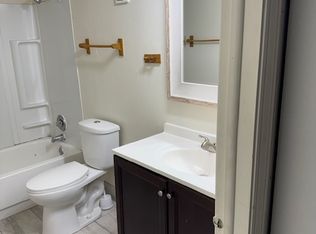 2528 Waterbury Dr #1102, Woodridge, IL 60517