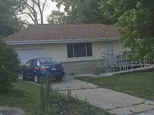 39 Isabella Dr, Decatur, IL 62521