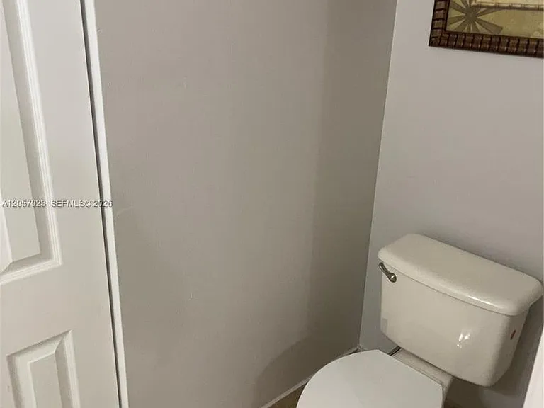 2847 S Evergreen Cir — Photo 17