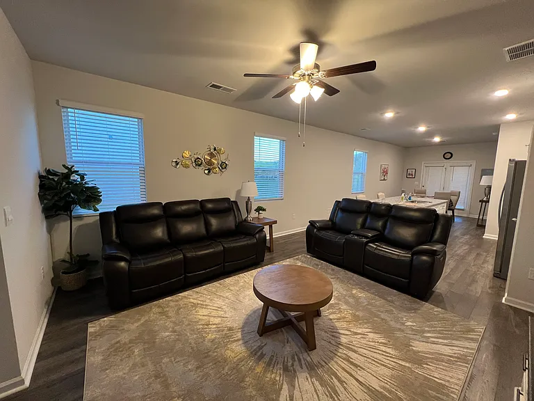 1159 Button Buck Ln — Photo 2