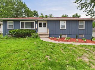 918 Ridge Dr, Warrensburg, MO 64093