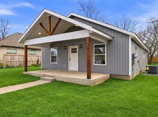 504 4th Ave SE, Gravette, AR 72736