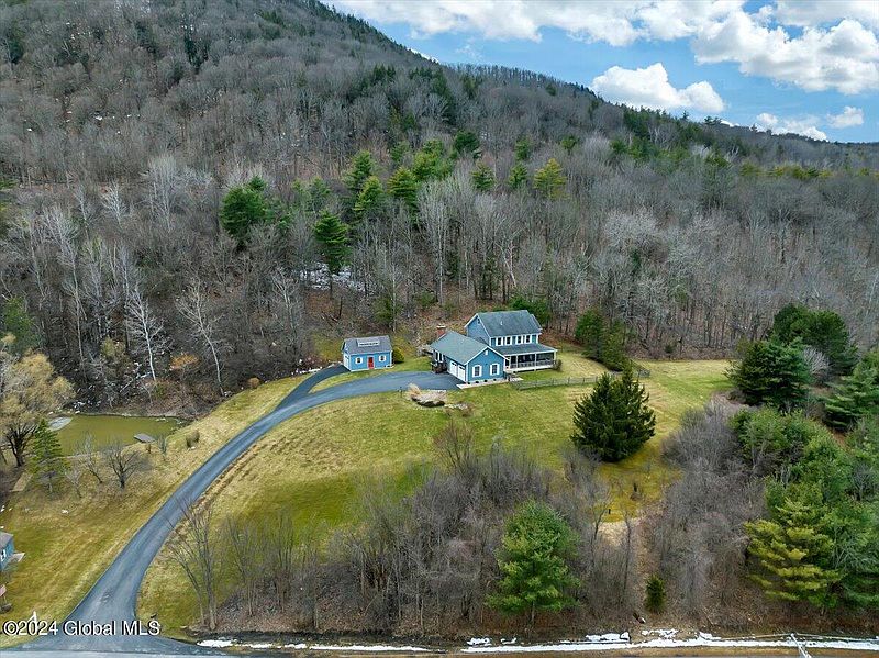 4th image of 1155 Leesome Lane