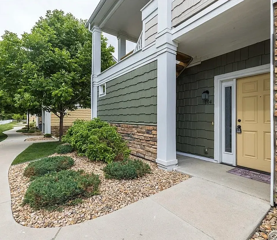 4925 Hahns Peak Dr — Photo 4