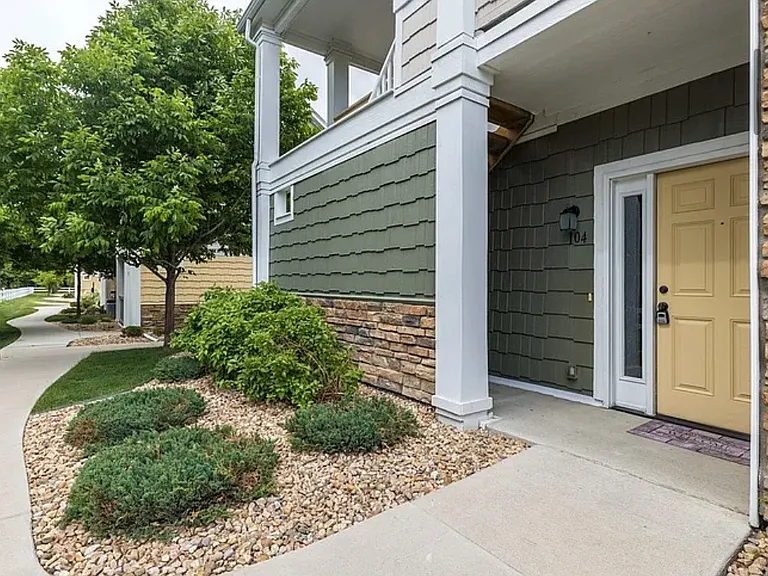 4925 Hahns Peak Dr #104 — Photo 14