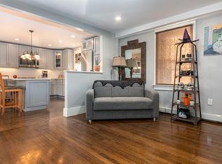 14 Beacon St, Salem, MA 01970