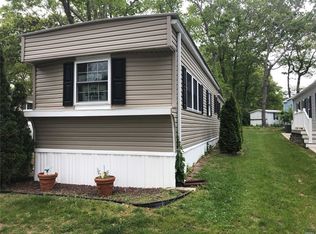 1661-118 Old Country Rd, Riverhead, NY 11901