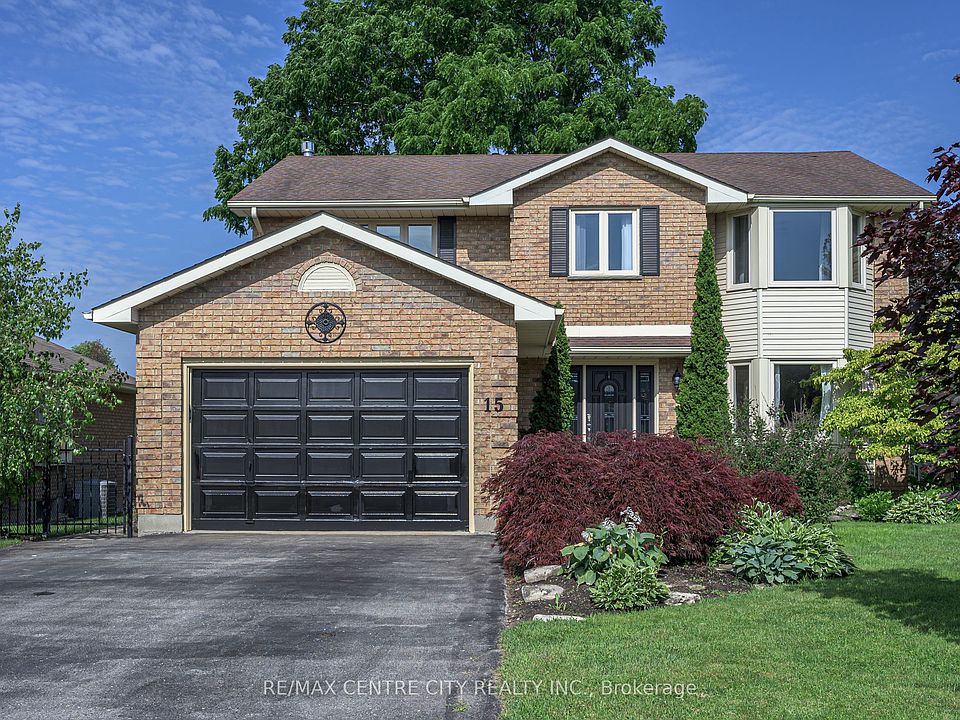 1st image of 15 Cavanaugh Cres
