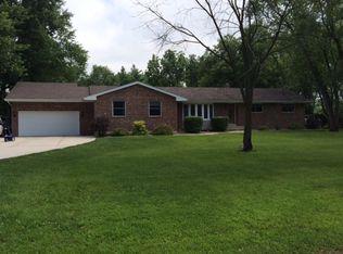 1650 N Tony Cove Ln, Coal City, IL 60416